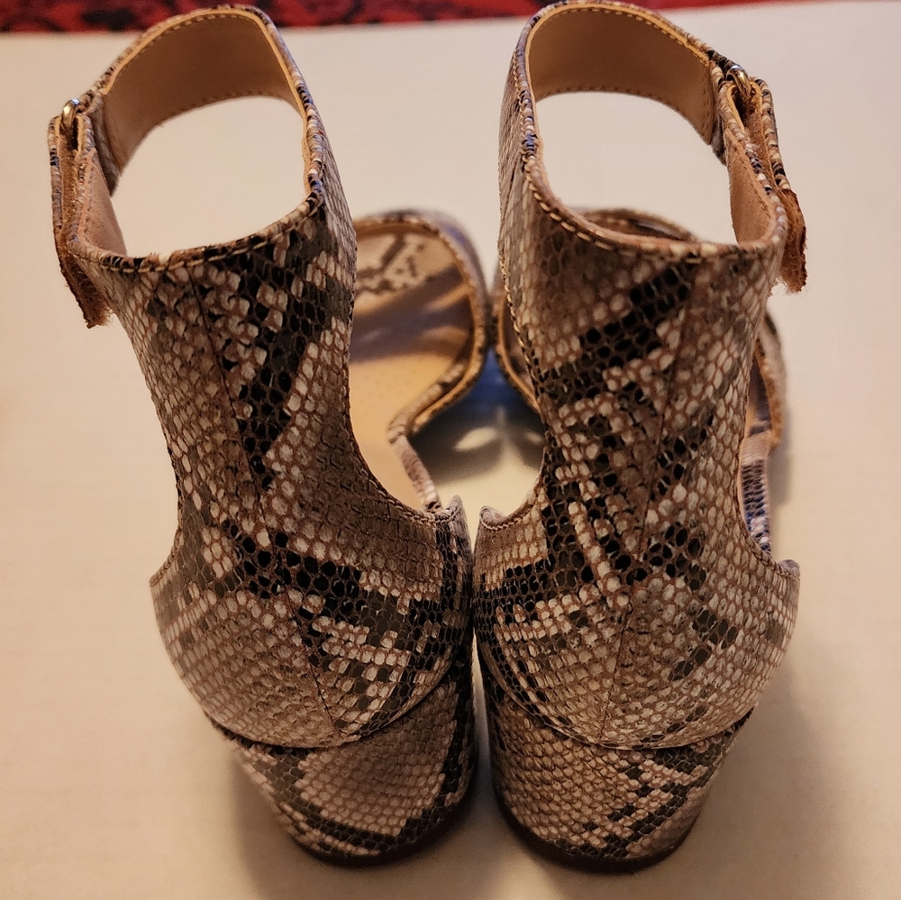 Clarks Women's Caroleigh Rori Heeled Sandal, Snake, Sz8 - Picture 4 of 5